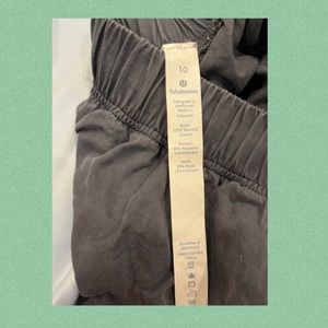 Lululemon Grey Jogger Pants- Size 10 ✨